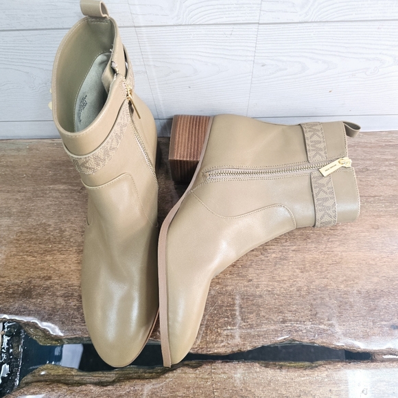 Michael Kors Parker Leather Booties - Picture 2 of 9